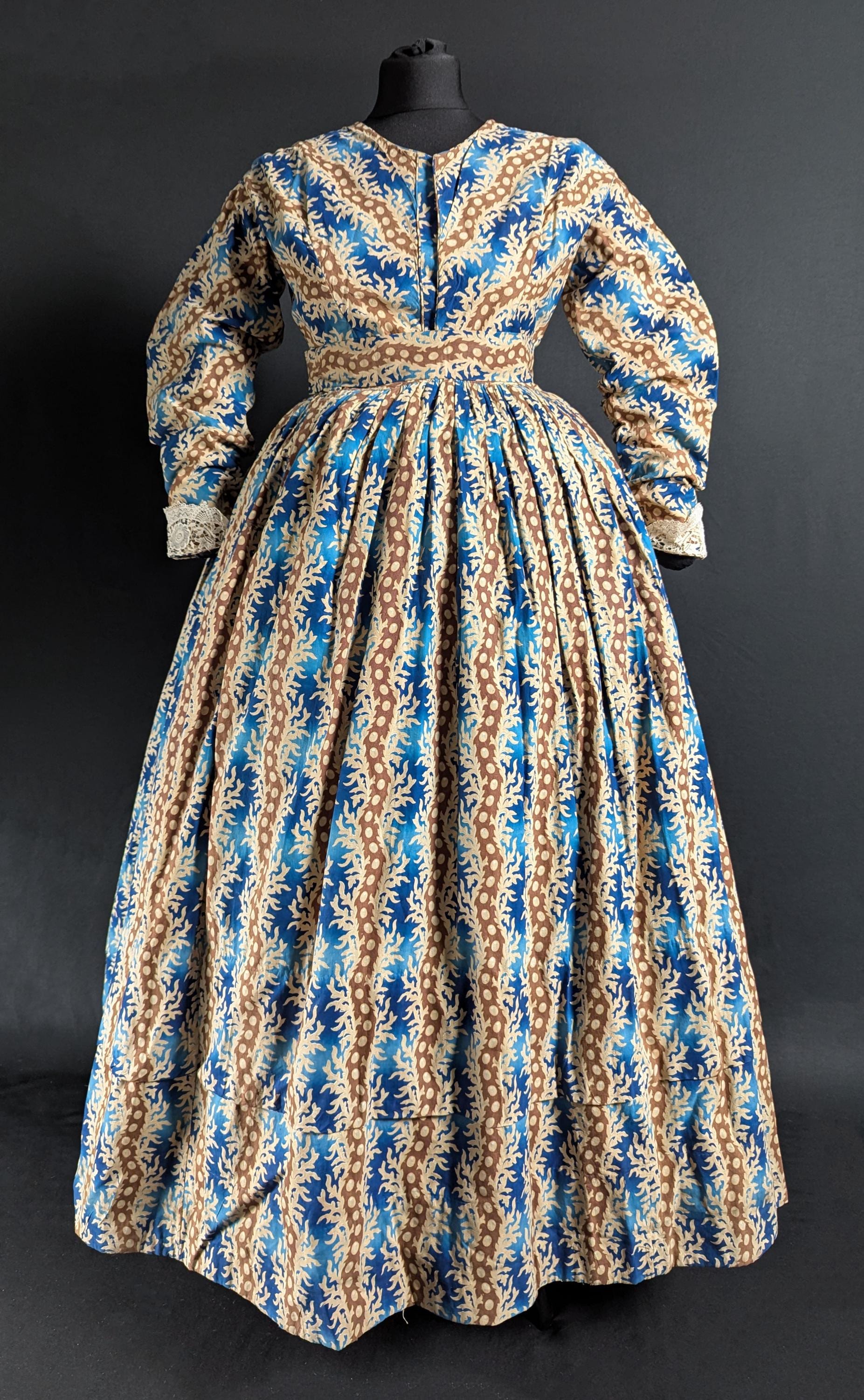 https://www.auctionbnb.com/wp-content/uploads/2026/02/patterned-dresses-1.jpg